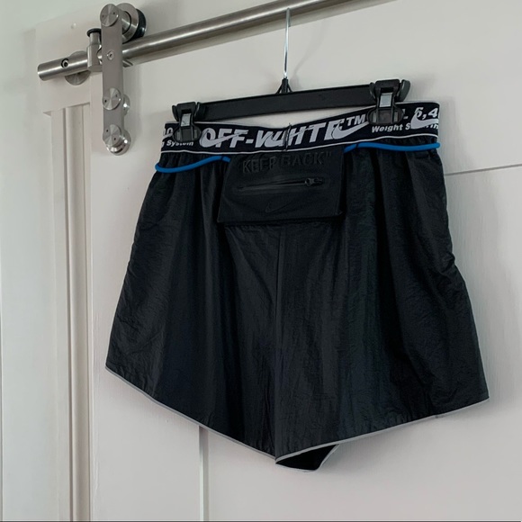OFF-WHITE x Nike | Women’s NRG short black - Picture 10 of 10